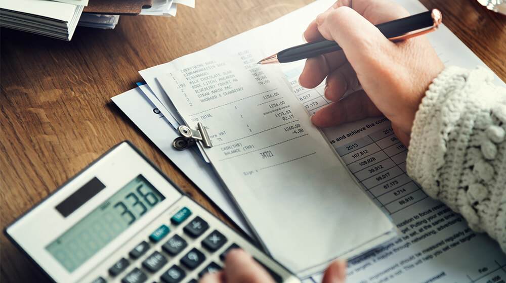 In order to use the de minimis safe harbor, be sure you follow IRS requirements.