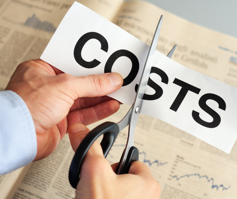 advantages and disadvantages of outsourcing