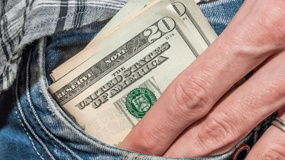 25 Examples of Embezzlement and Workplace Theft