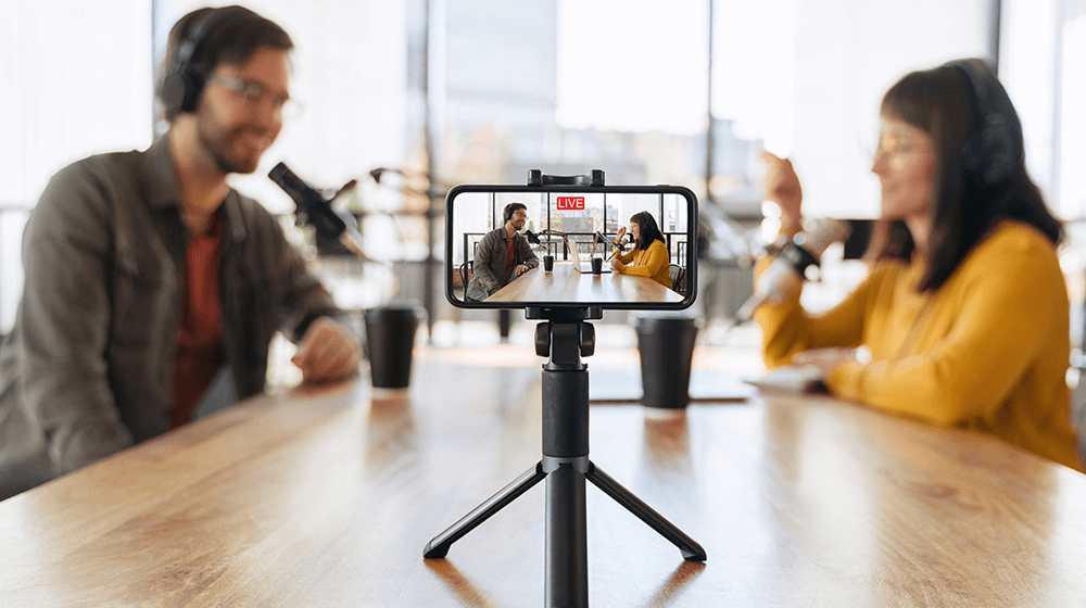 how to make money streaming